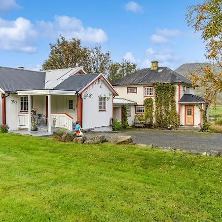 2 And A Barn Country house Leknes